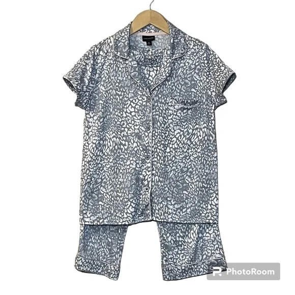 Tahari Intimates Sleepwear Tahari Pajama Set Grey With Pink
